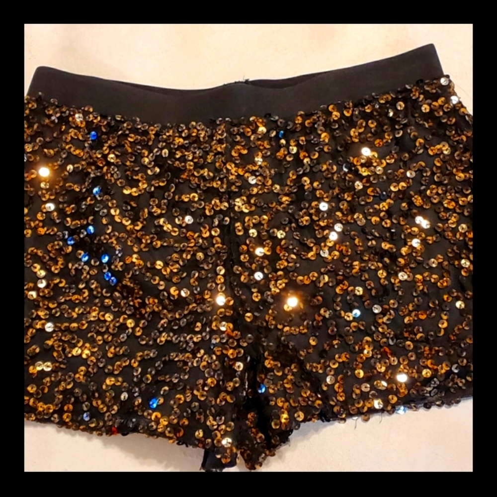 PARTY PERFECT Black Gold Sequin Shorts, Satin lining, stretch waist